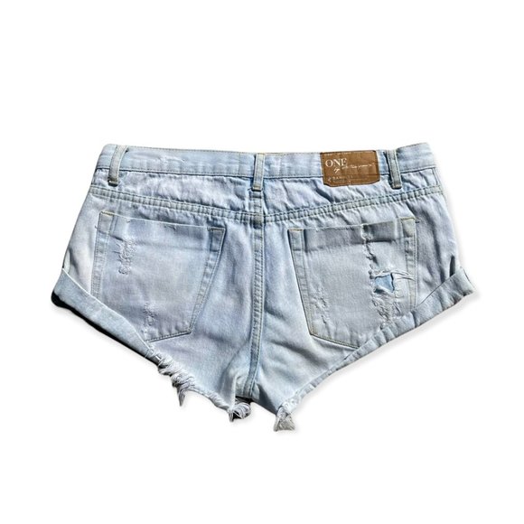 One Teaspoon, Denim White Wash Shorts, Size 28, Great Condition, Sexy & Soft - Picture 2 of 4